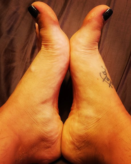 PettiteFeet91 nude leaked OnlyFans pic