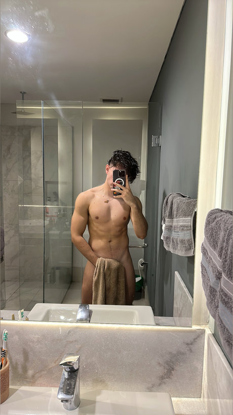 SANTOS 🩵 nude leaked OnlyFans pic