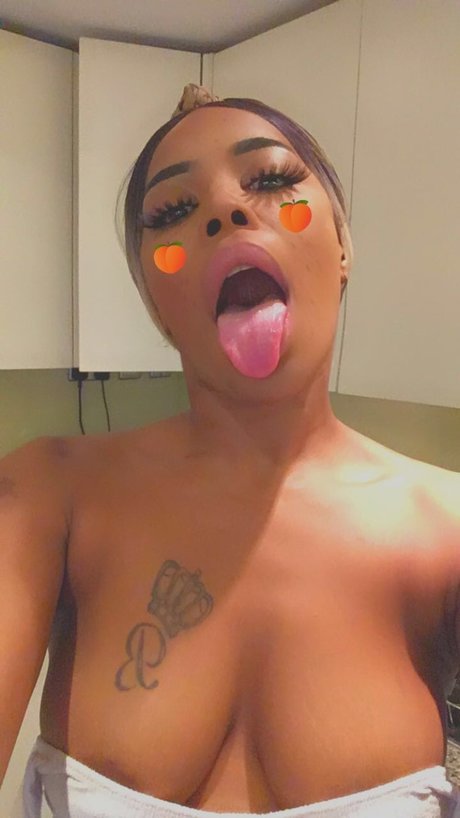 Tiara London nude leaked OnlyFans pic