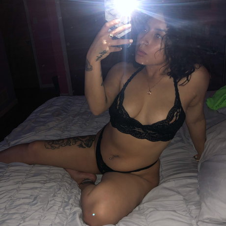 Tiny nude leaked OnlyFans pic