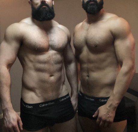 TheBeardedGorillas nude leaked OnlyFans pic