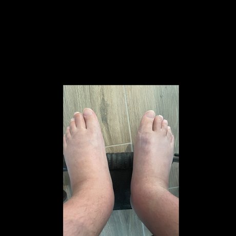 Parafeet nude leaked OnlyFans pic