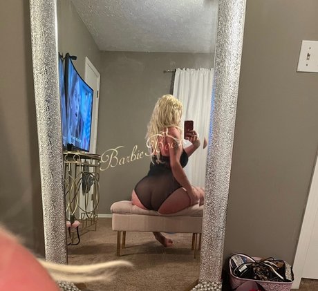 Barbie nude leaked OnlyFans pic