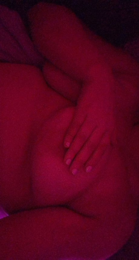 Lily Luna nude leaked OnlyFans pic