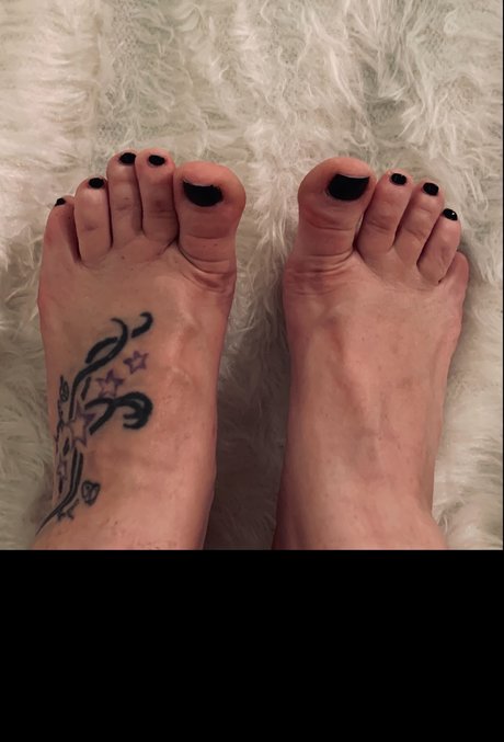 MissJ’s Pretty Feet nude leaked OnlyFans pic