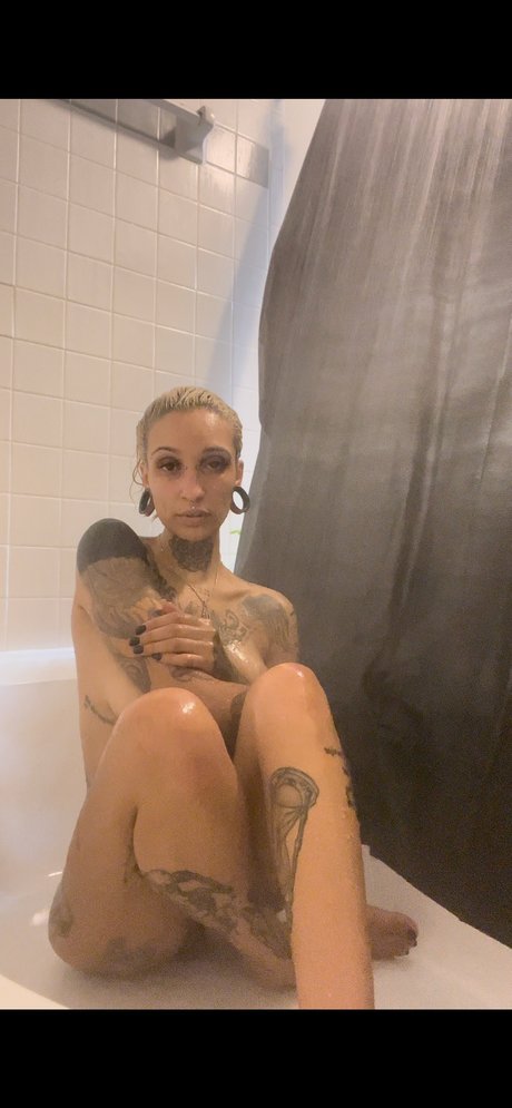 SunnieRae nude leaked OnlyFans pic