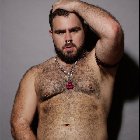 Scruffy Stocky Cub nude leaked OnlyFans pic