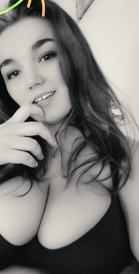 Laurye Guilby nude leaked OnlyFans pic