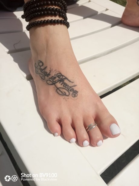 Lovelyfeet nude leaked OnlyFans pic