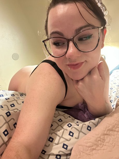 Avery nude leaked OnlyFans pic