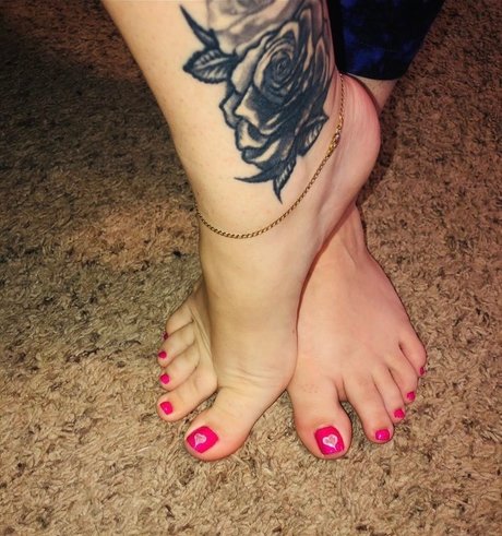 Fabfeetandheels nude leaked OnlyFans pic