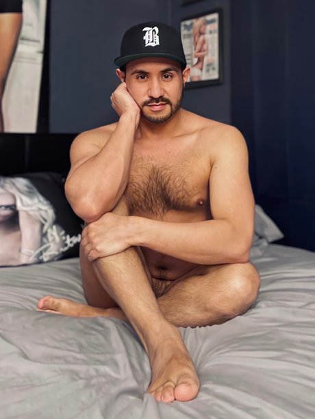 Louie nude leaked OnlyFans pic