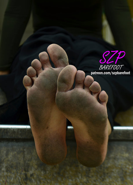 SZP Barefoot nude leaked OnlyFans pic