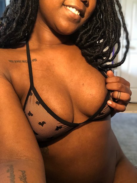 Lucii nude leaked OnlyFans pic