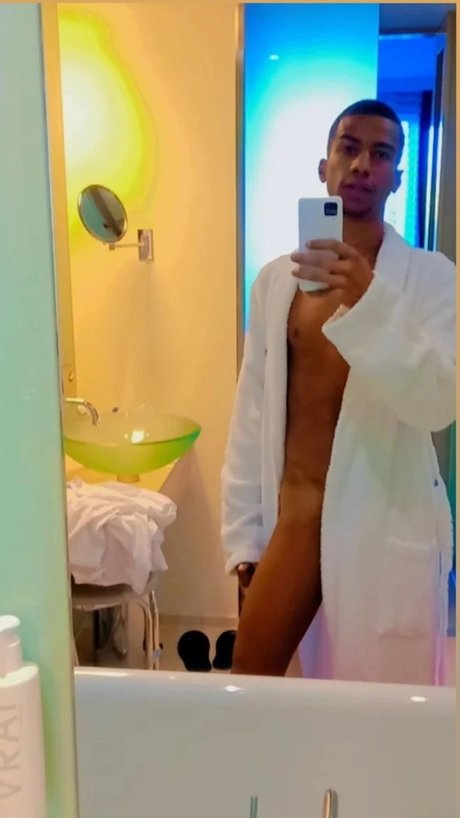 Mineiroviajant nude leaked OnlyFans pic