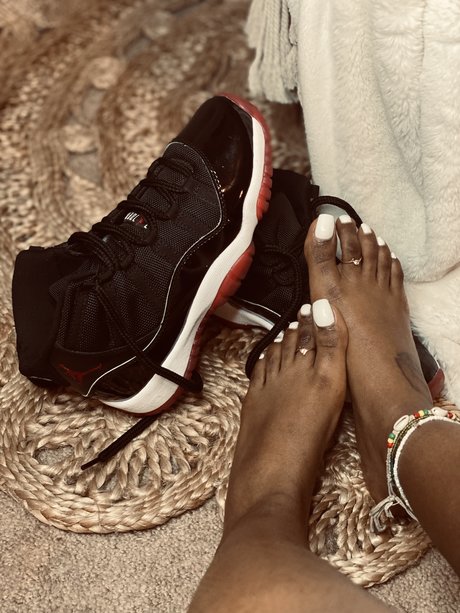 Sneakersolesandtoes nude leaked OnlyFans pic