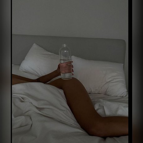 Chanel 70 nude leaked OnlyFans pic