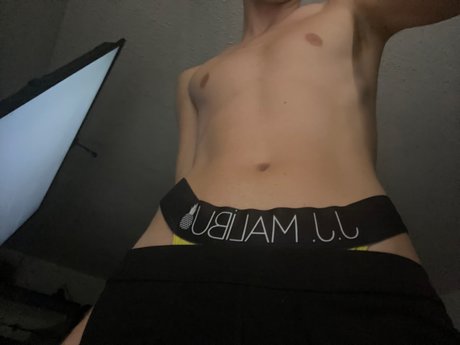 𝕵𝖔𝖗𝖉𝖔𝖓🇨🇦 nude leaked OnlyFans pic