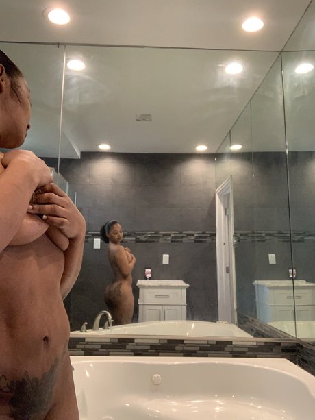 Yoki Blossom nude leaked OnlyFans pic