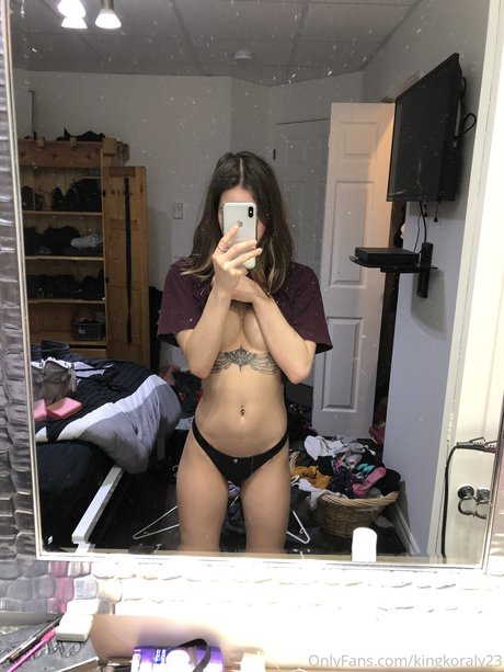 Kingkoraly nude leaked OnlyFans photo #13