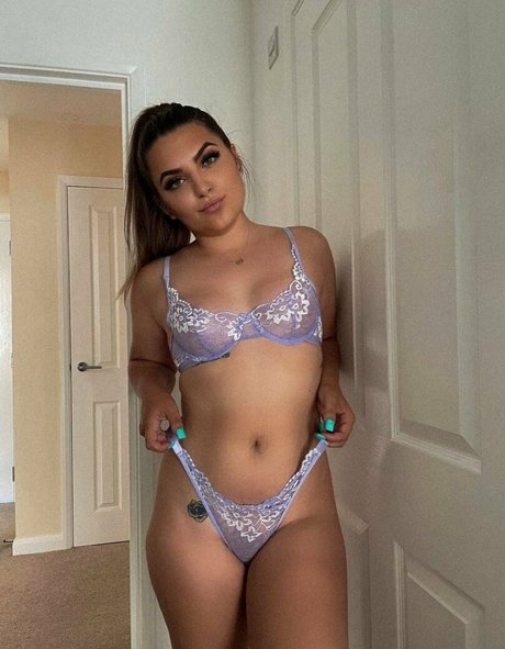 Annie Charlotte nude leaked OnlyFans pic