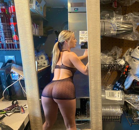 Barista Barbie nude leaked OnlyFans photo #43