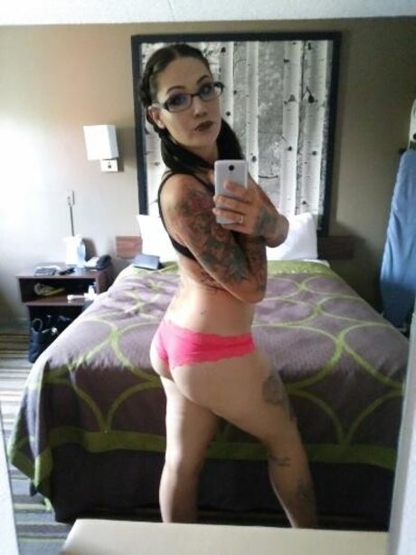 Tattooed Queen 92 nude leaked OnlyFans photo #3