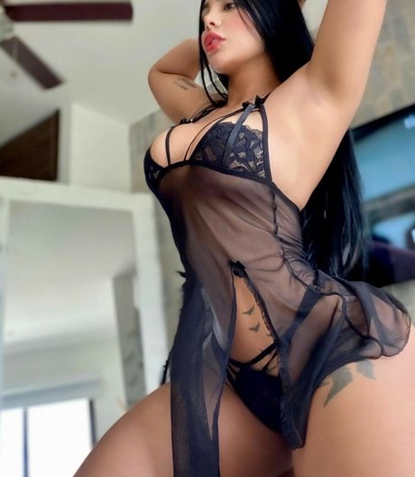 Carovelez Betancourth nude leaked OnlyFans photo #17