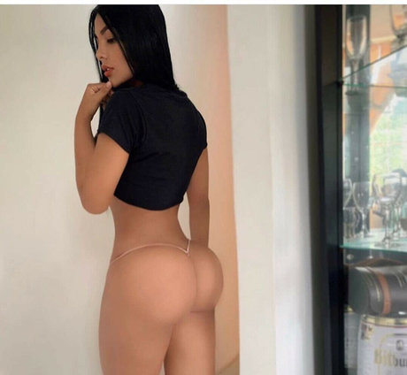 Carovelez Betancourth nude leaked OnlyFans photo #4