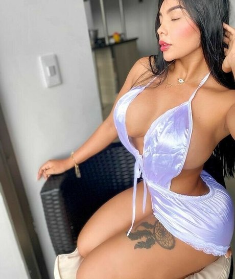 Carovelez Betancourth nude leaked OnlyFans photo #6