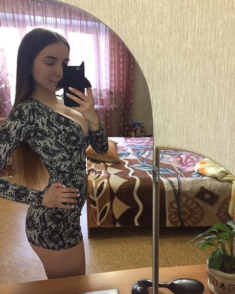 Anechka zaslavskaya nude leaked OnlyFans pic