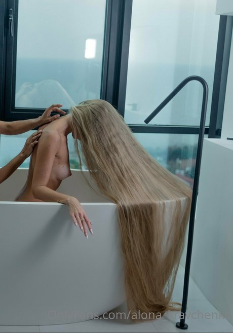 Alona Kravchenko nude leaked OnlyFans pic
