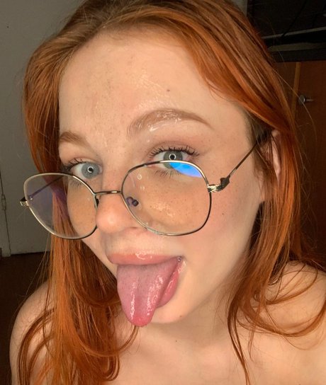 Sonia Red Fox nude leaked OnlyFans pic