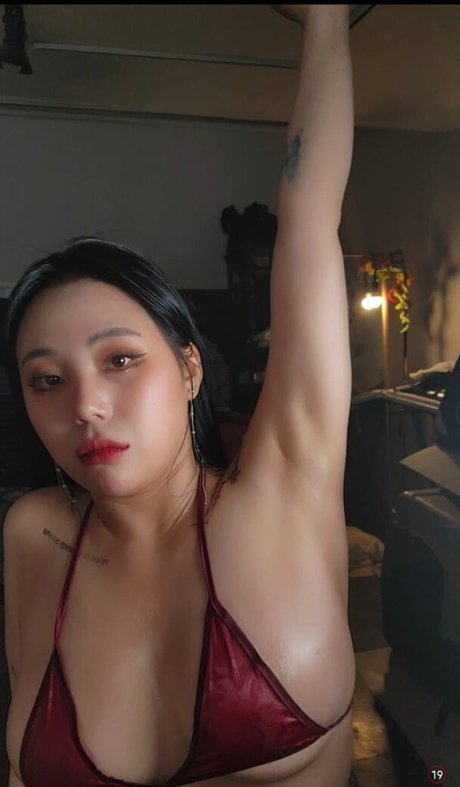 Jung Hye Bin nude leaked OnlyFans pic