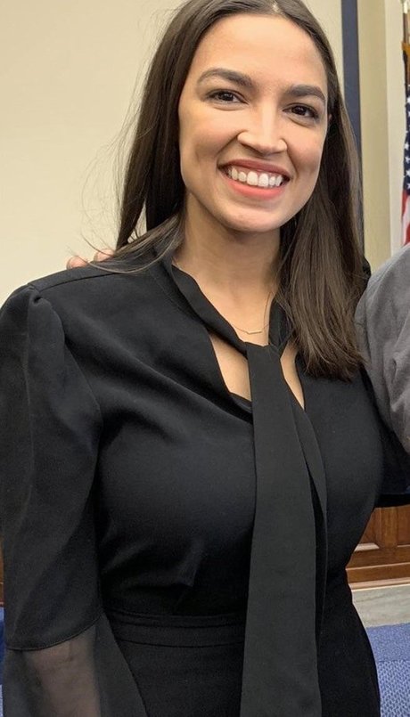 Alexandria Ocasio-Cortez nude leaked OnlyFans photo #9