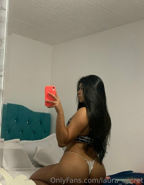 Laura_secret nude leaked OnlyFans pic