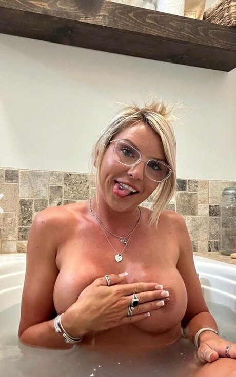 Sophie Swaney nude leaked OnlyFans photo #33