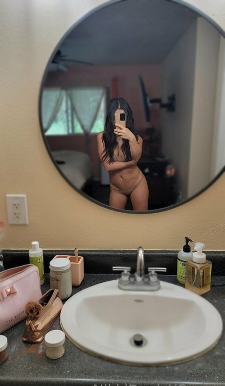 Nikkidavisxo nude leaked OnlyFans pic