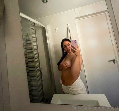 Lilybest nude leaked OnlyFans pic