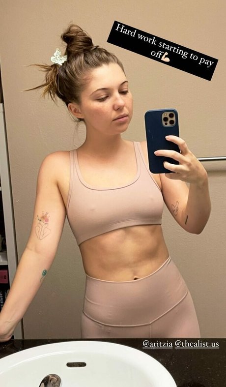 Sammi Hanratty nude leaked OnlyFans pic
