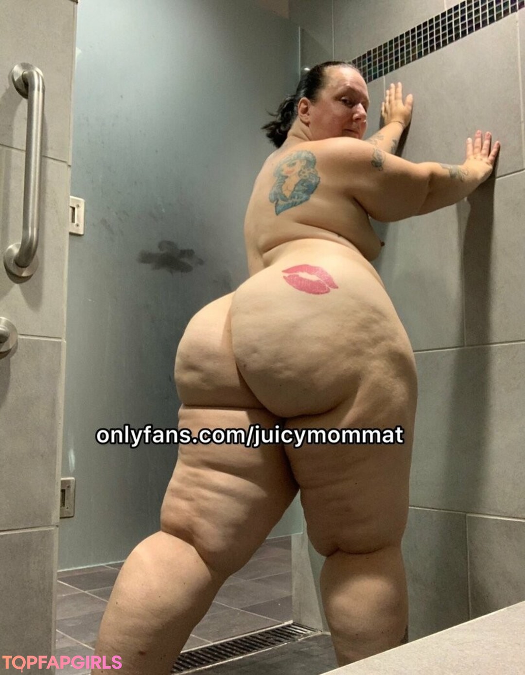 JuicymommaT Nude Leaked OnlyFans Photo #4