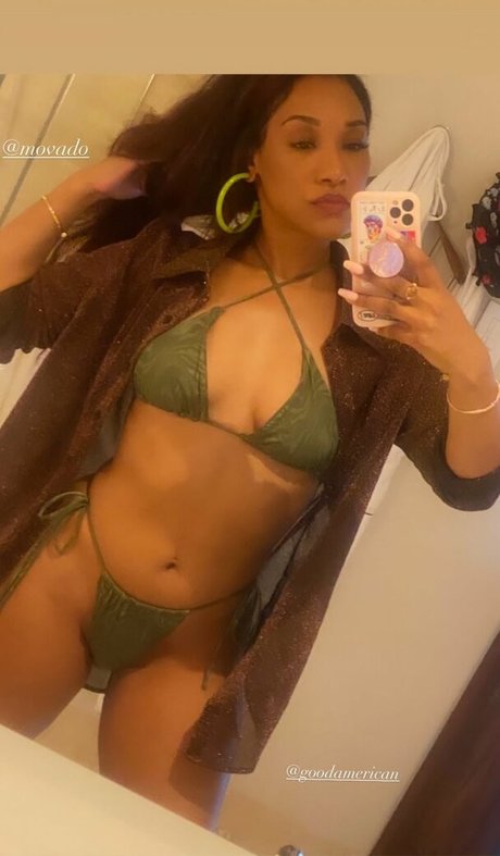 Candice Patton nude leaked OnlyFans pic