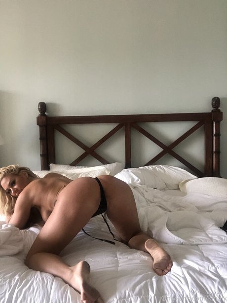 Kindly Myers nude leaked OnlyFans photo #454