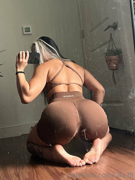 Lyla.fit nude leaked OnlyFans pic