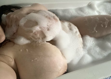 Bella Gold nude leaked OnlyFans pic