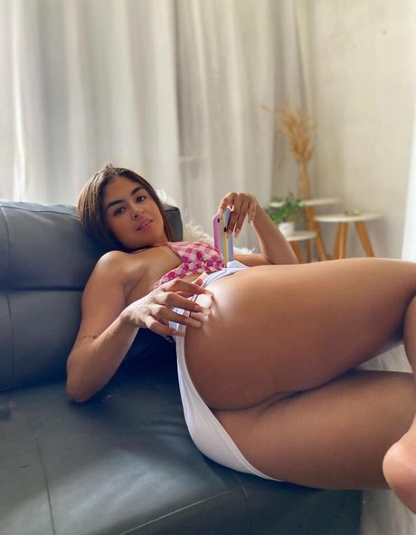 Larissa Lima nude leaked OnlyFans pic