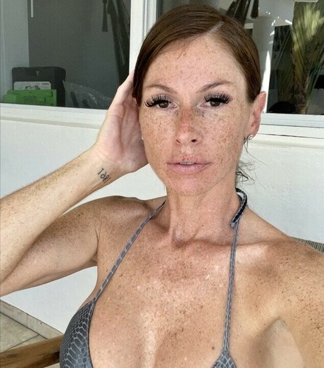 Freckledmommi nude leaked OnlyFans pic