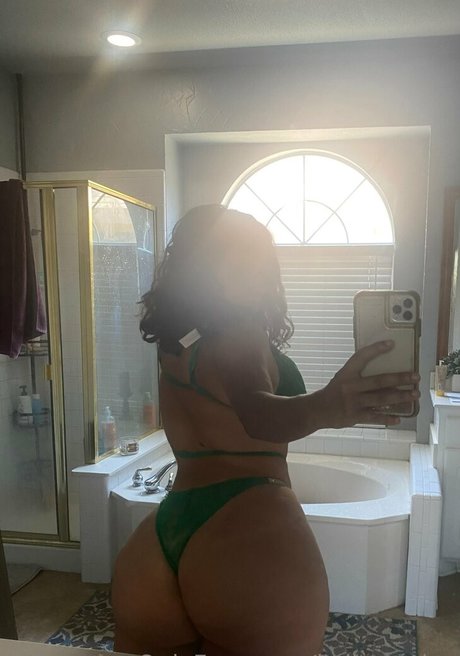 Kellymariev nude leaked OnlyFans pic