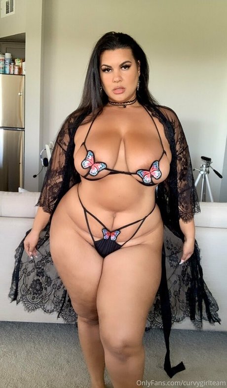 Curvygirlteam nude leaked OnlyFans pic