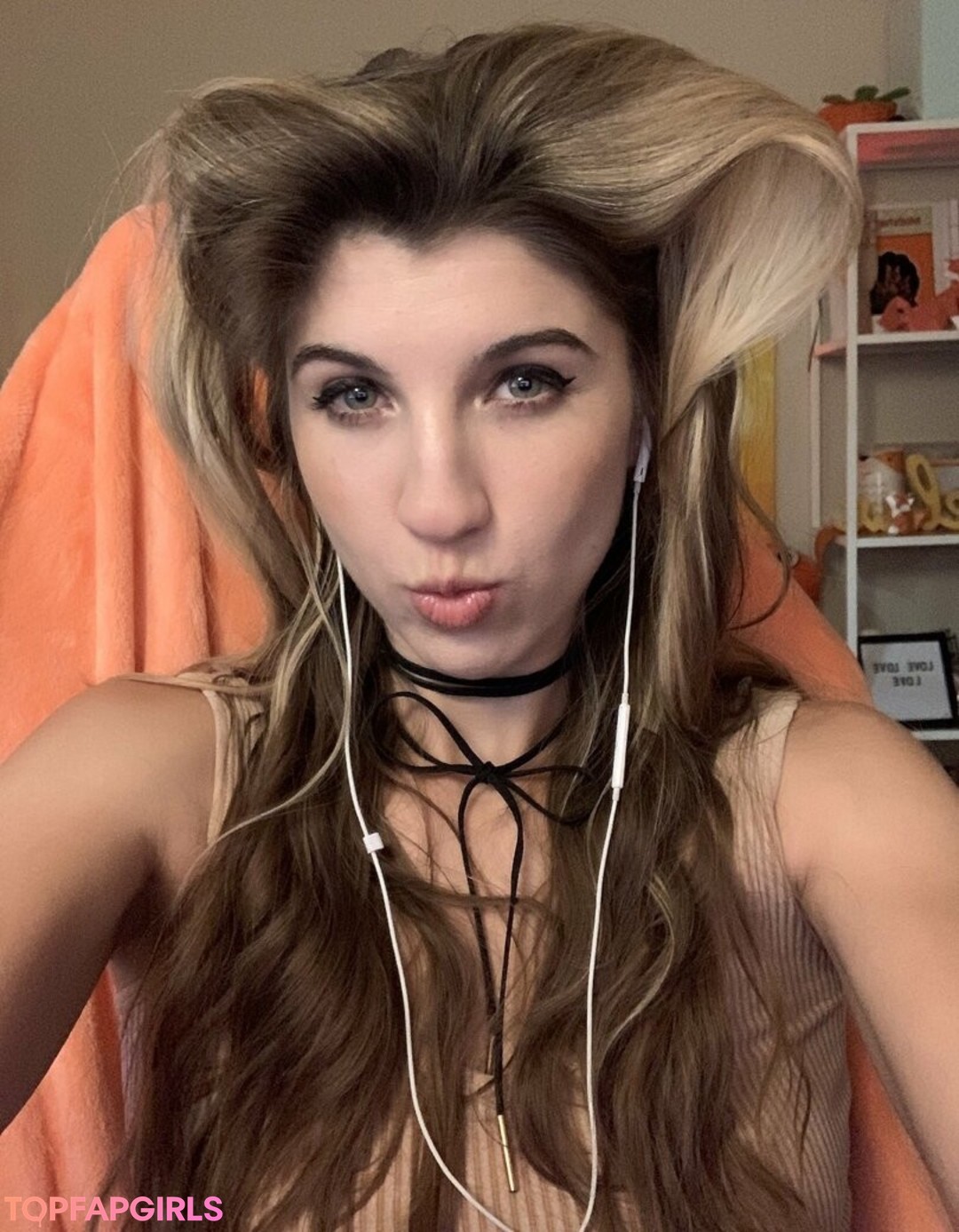 FrivolousFox ASMR Nude Leaked OnlyFans Photo #118